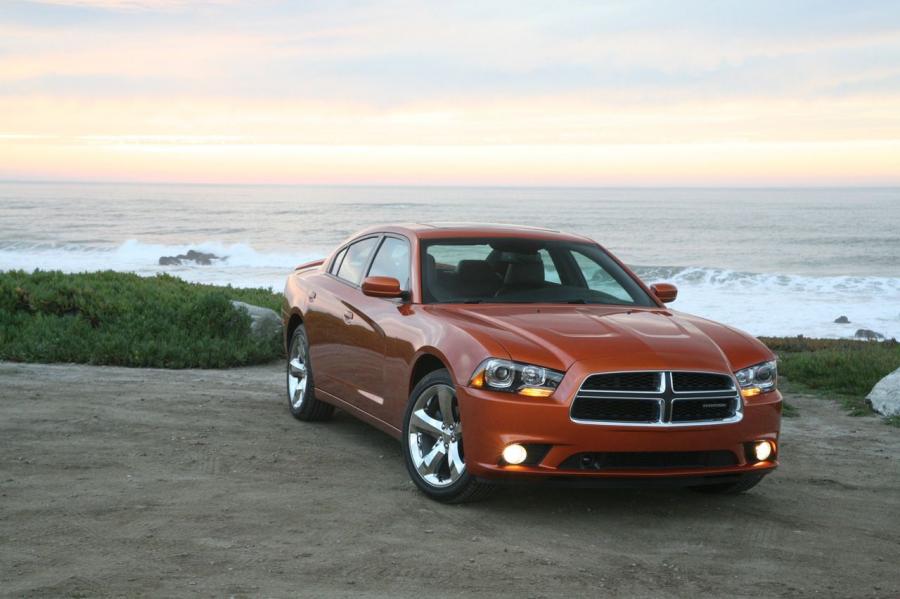  Dodge Charger 2011 года  (фото 52 из 87)